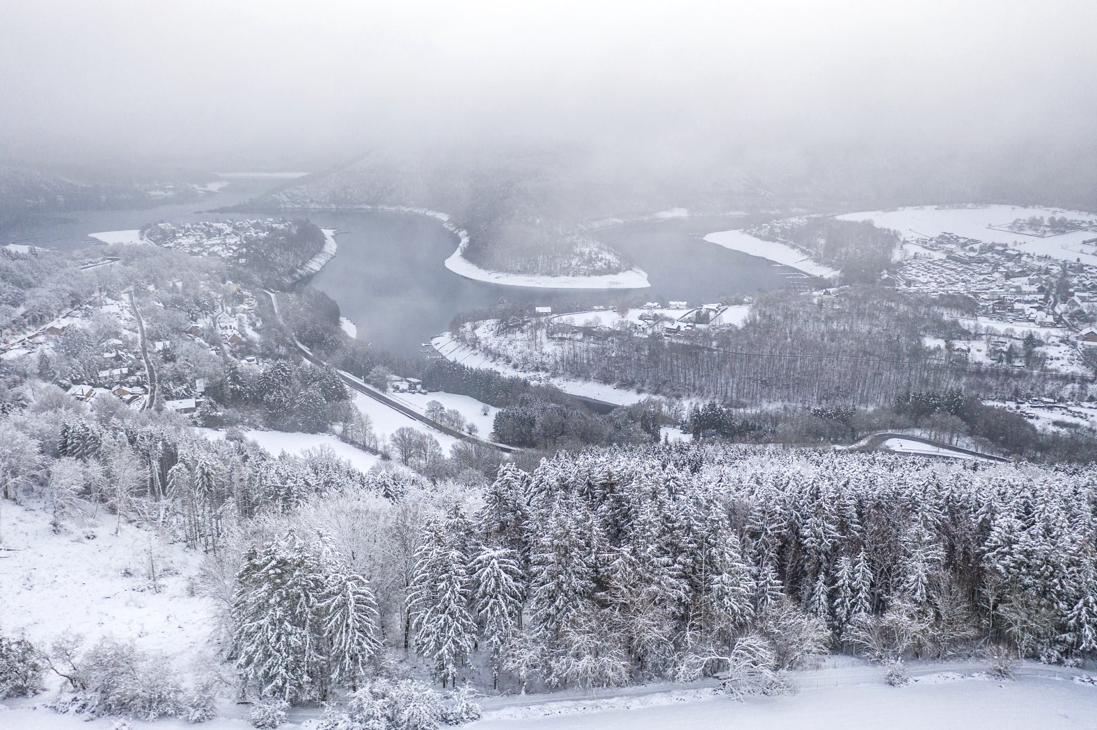 Blick auf den Rursee, © Eifel-Tourismus GmbH, Dominik Ketz