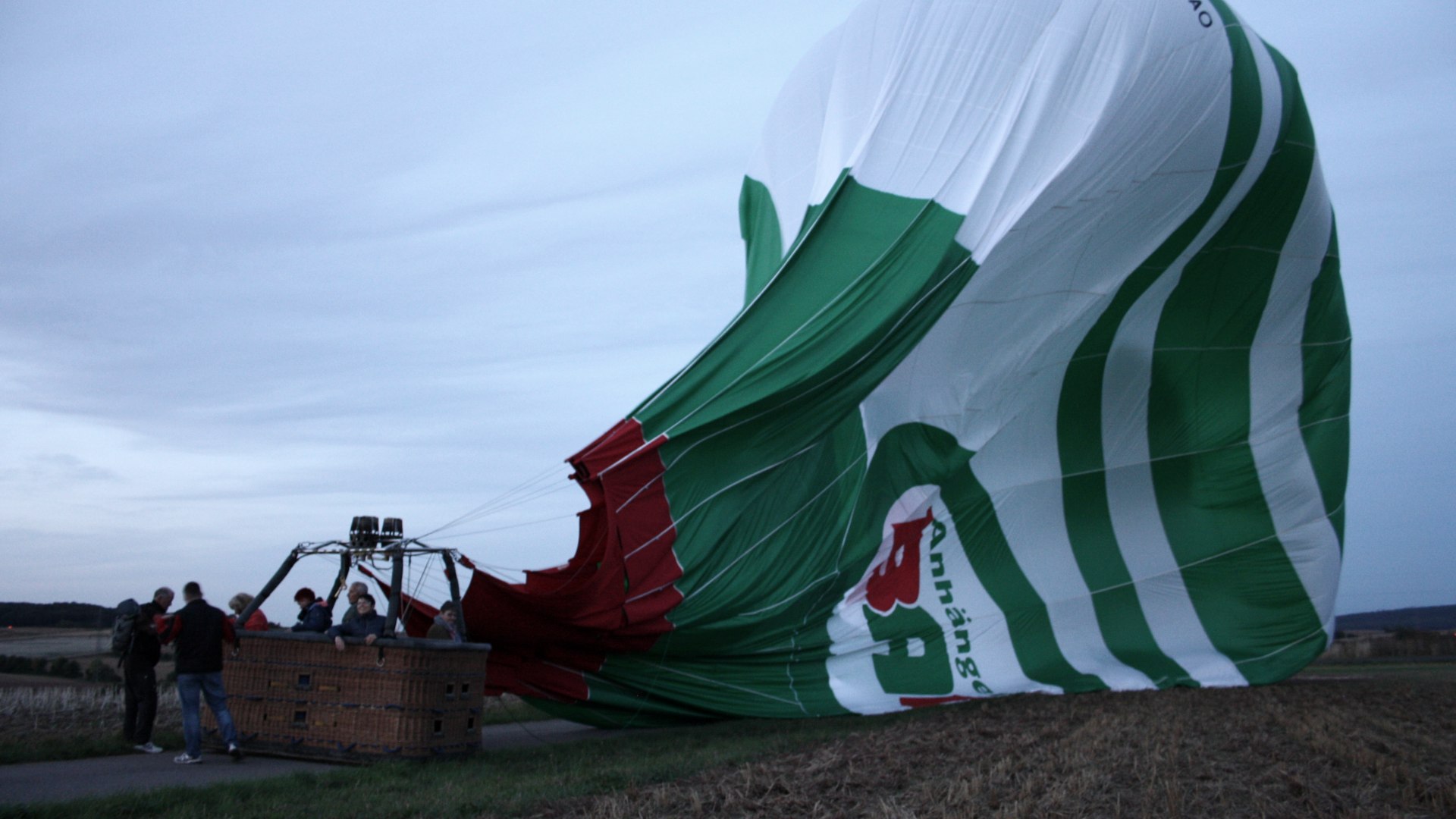 Landung eine Heißluftballons, © Adventure Ballonteam