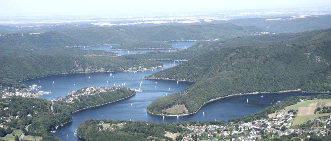 Rursee aus der Vogelperspektive