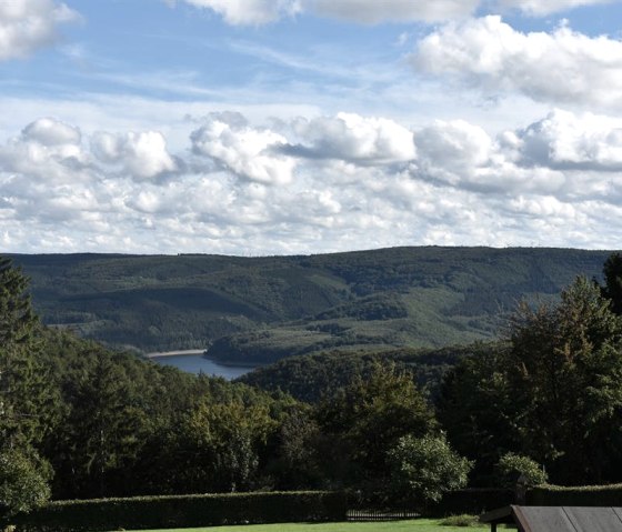 Seeblick mit Wolken, © seeblick-eifel.de