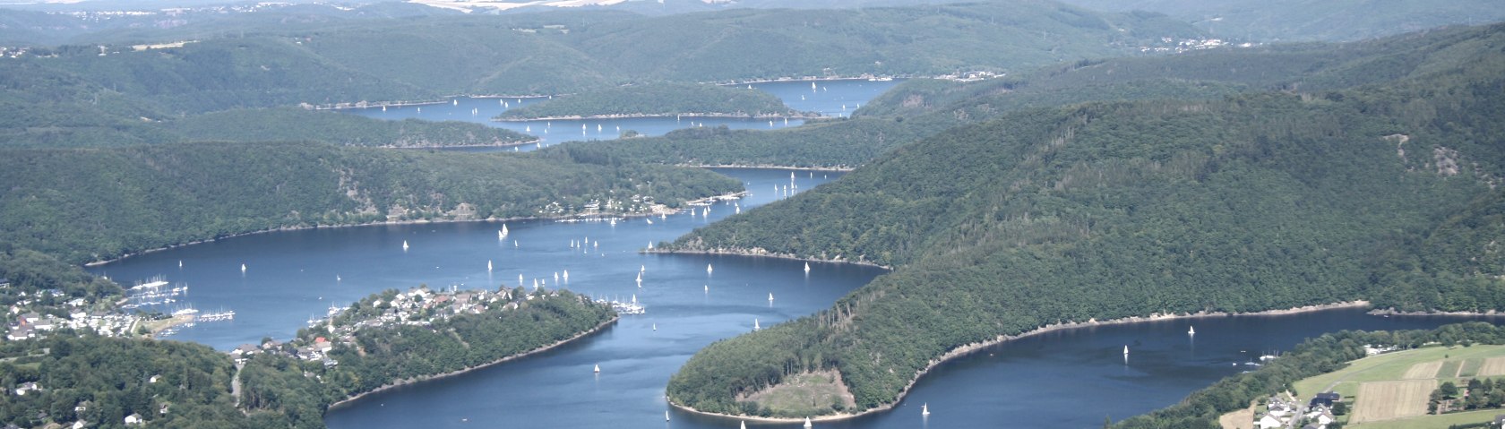 Rursee aus der Vogelperspektive